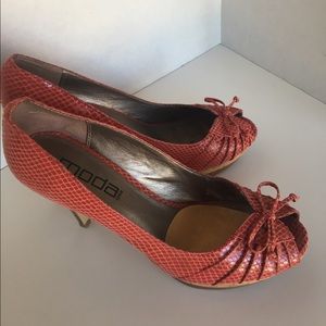 Women’s shoes